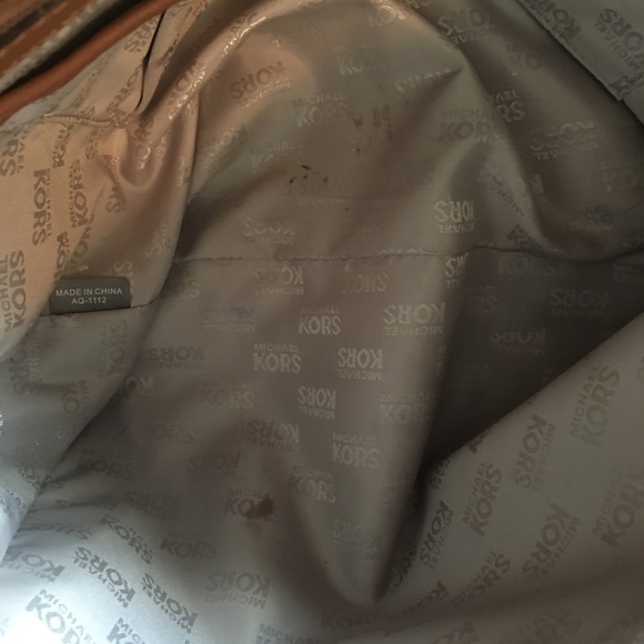 Michael Kors Large Leather Hamilton Bag - Picture 8 of 8